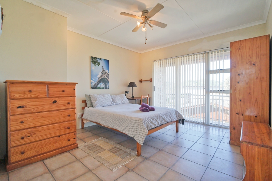 5 Bedroom Property for Sale in Seavale Eastern Cape